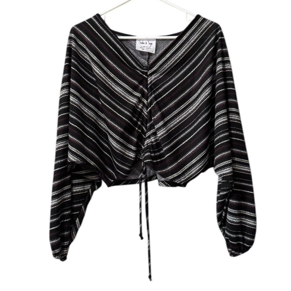 Sadie & Sage Women Size Small V Neck Crop Top Full Long Sleeves Runched Stretch